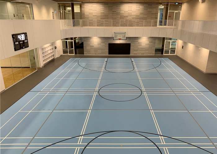 BERNIE MORELLI RECREATION CENTRE 1 - Lantai Parket Lapangan Basket Pilihan Terbaik Arena Eksekutif