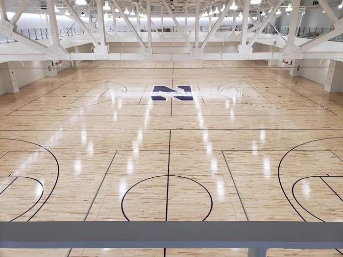 Northwestern Ryan Walter gym wood 1 - Perbaikan Goresan Ringan Lantai Parket Lapangan Basket