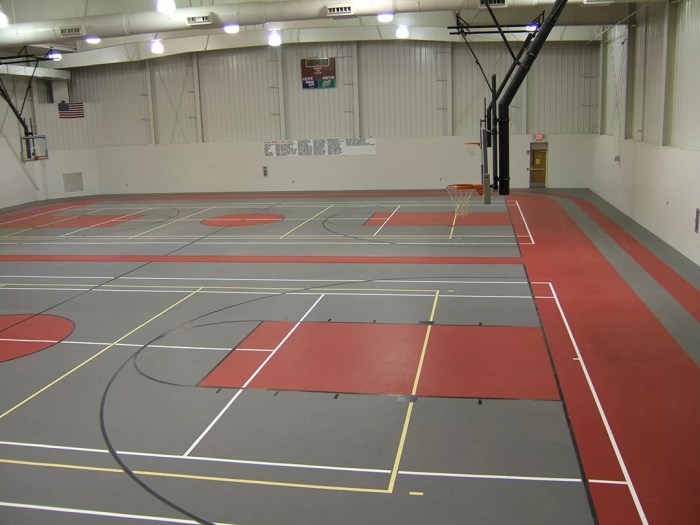 Ashland YMCA health club - Inspeksi Lantai Parket Lapangan Basket Sebelum Kompetisi